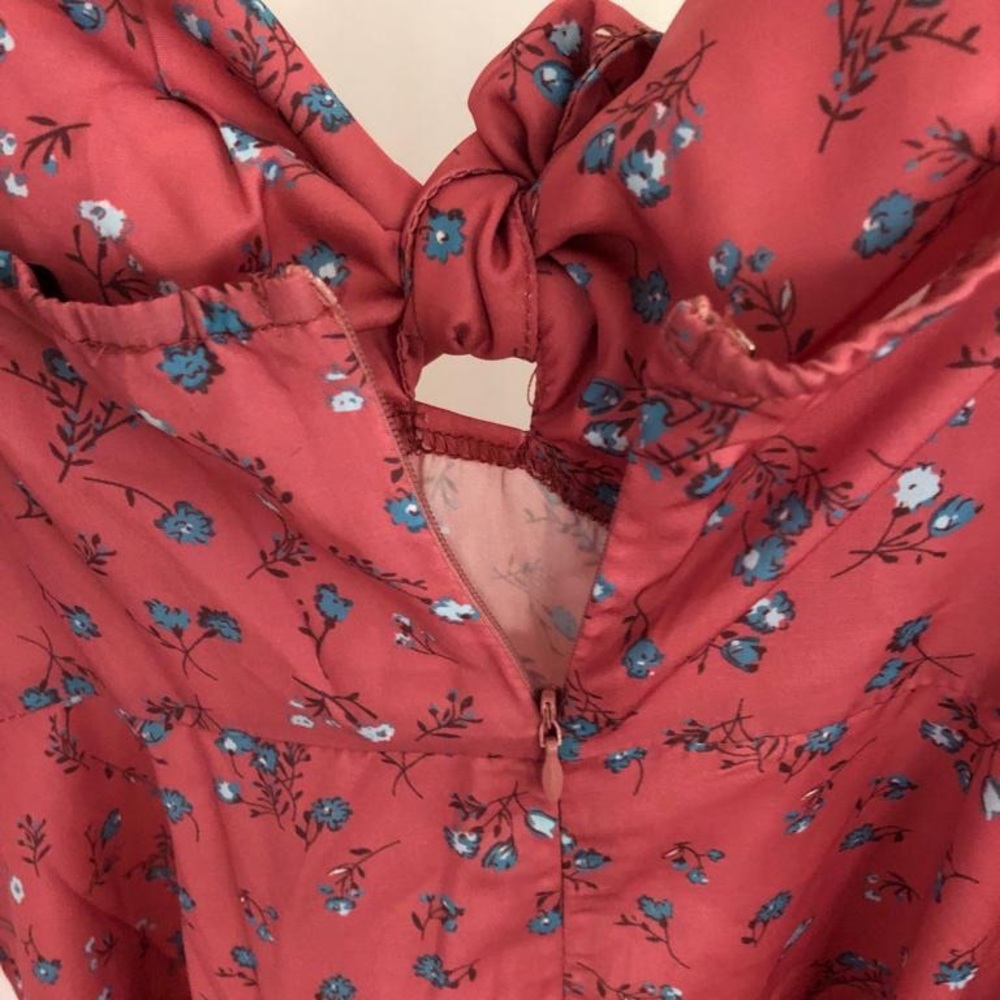 Shein top - Picture 3 of 5